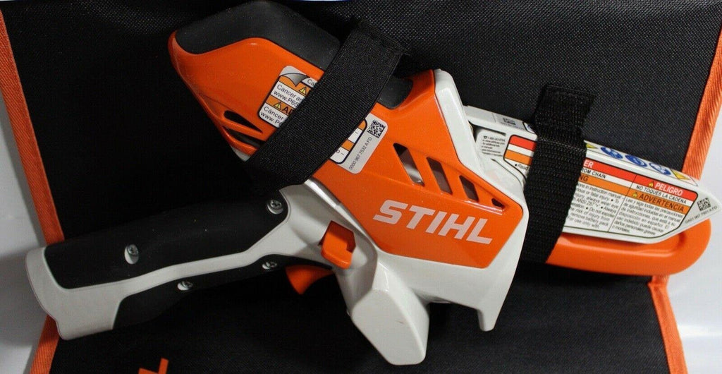 STIHL GTA 26 PRUNER CHAINSAW W/CARRYING CASE BATTERY AND CHARGER.